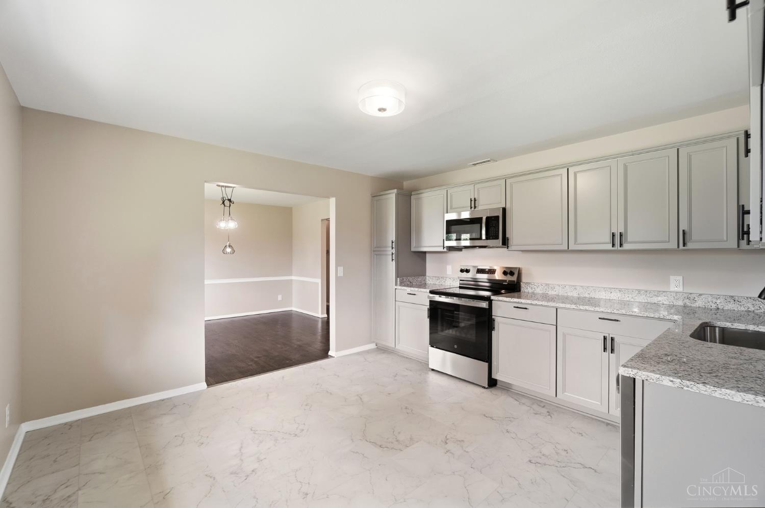 8929 Cavalier Drive Property Photo 16