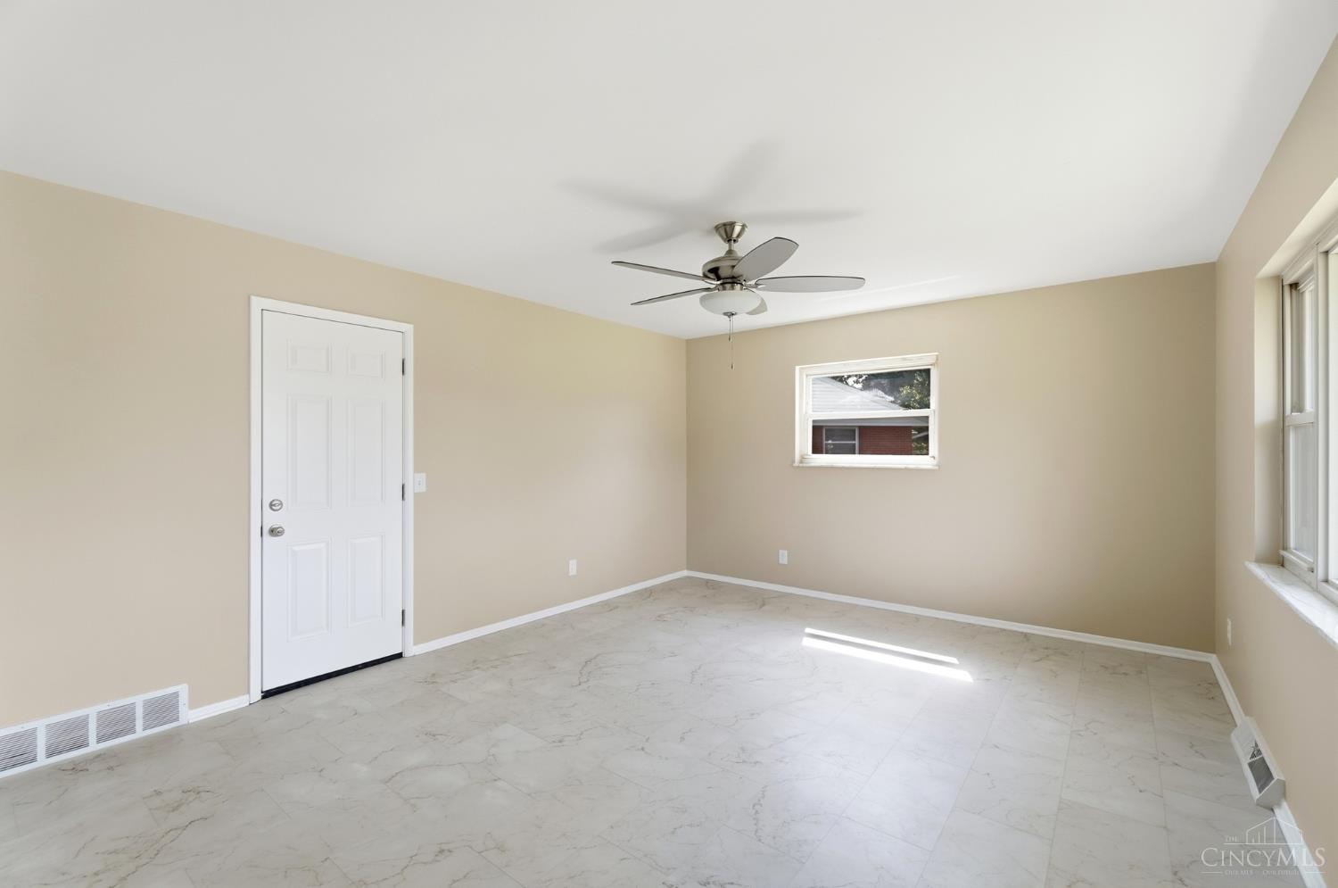 8929 Cavalier Drive Property Photo 20