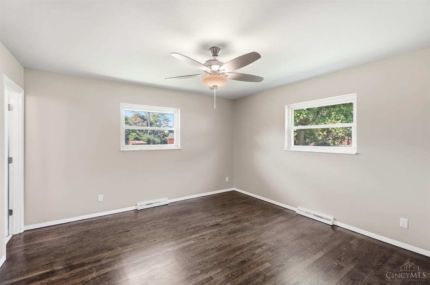 8929 Cavalier Drive Property Photo 23
