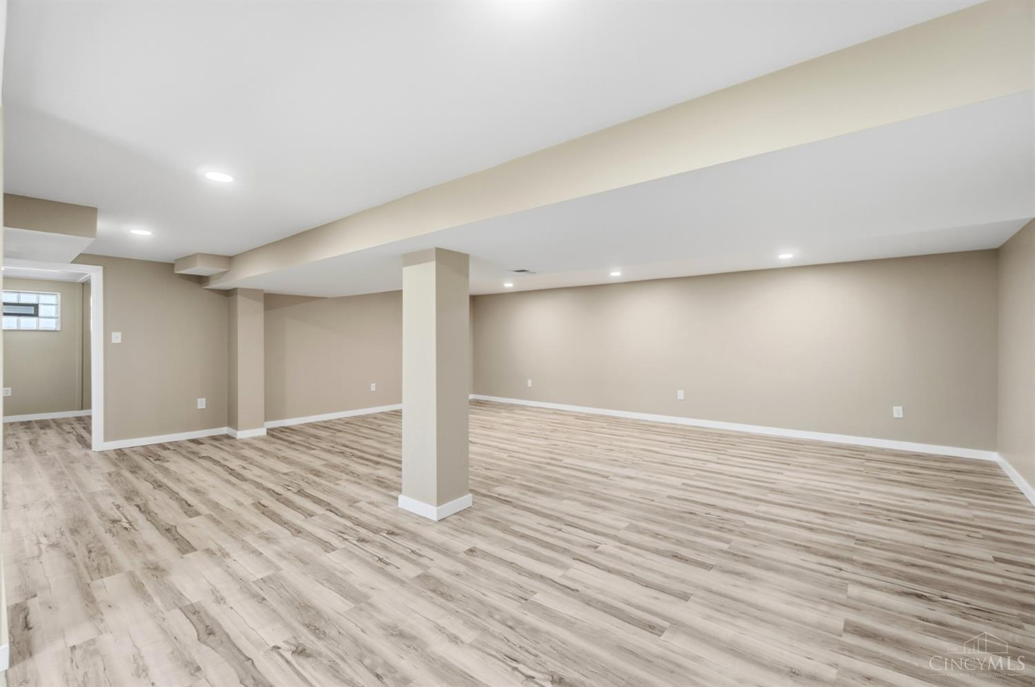 8929 Cavalier Drive Property Photo 37