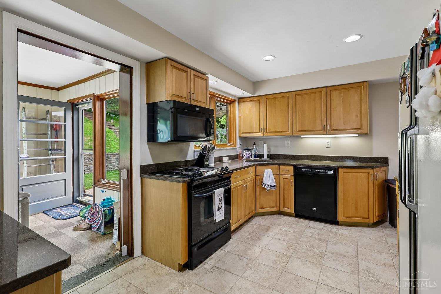 1023 Paxton Avenue Property Photo 16