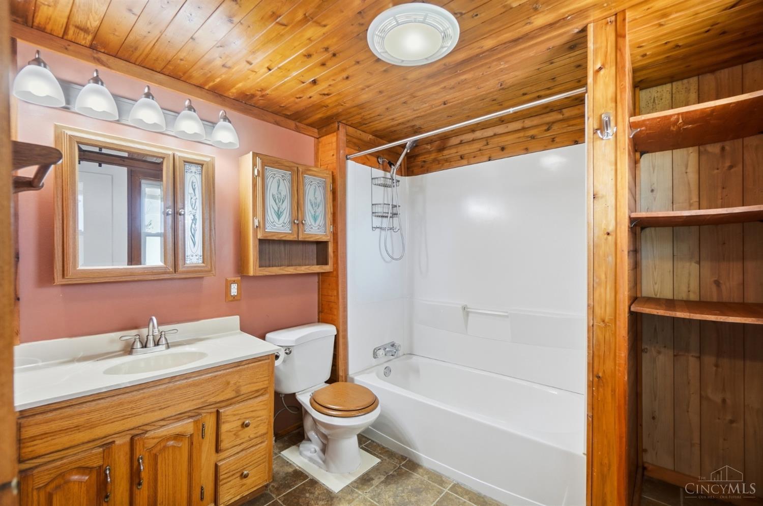 415 Harrison Avenue Property Photo 26