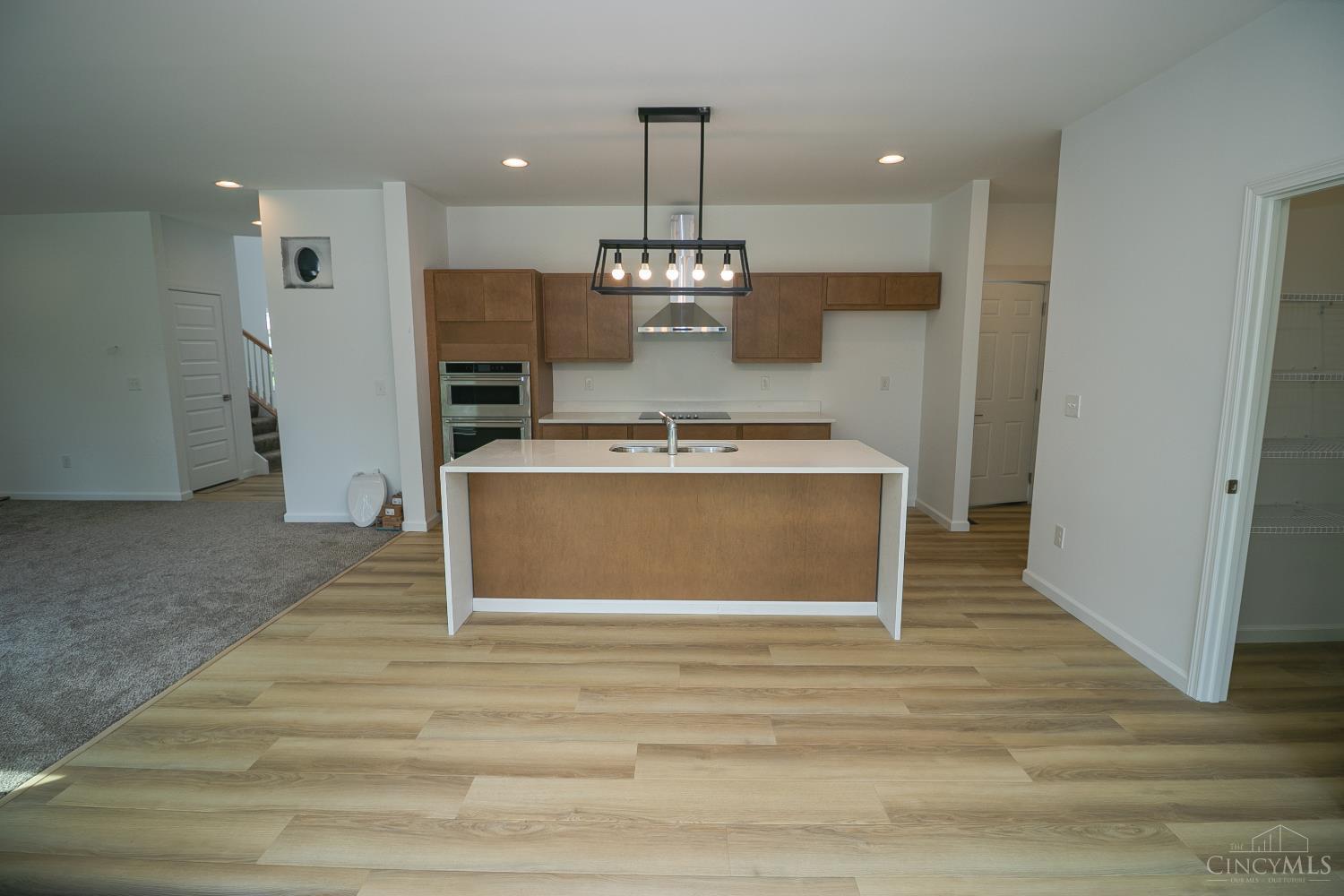 4223 South Avenue Property Photo 6
