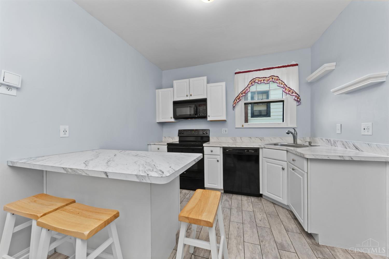 3430 Pape Avenue Property Photo 4