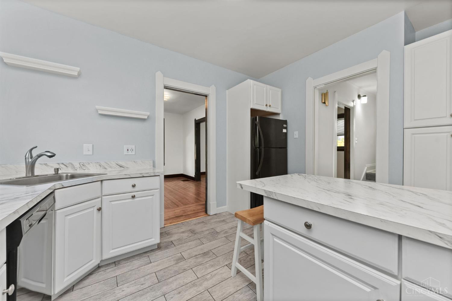 3430 Pape Avenue Property Photo 5