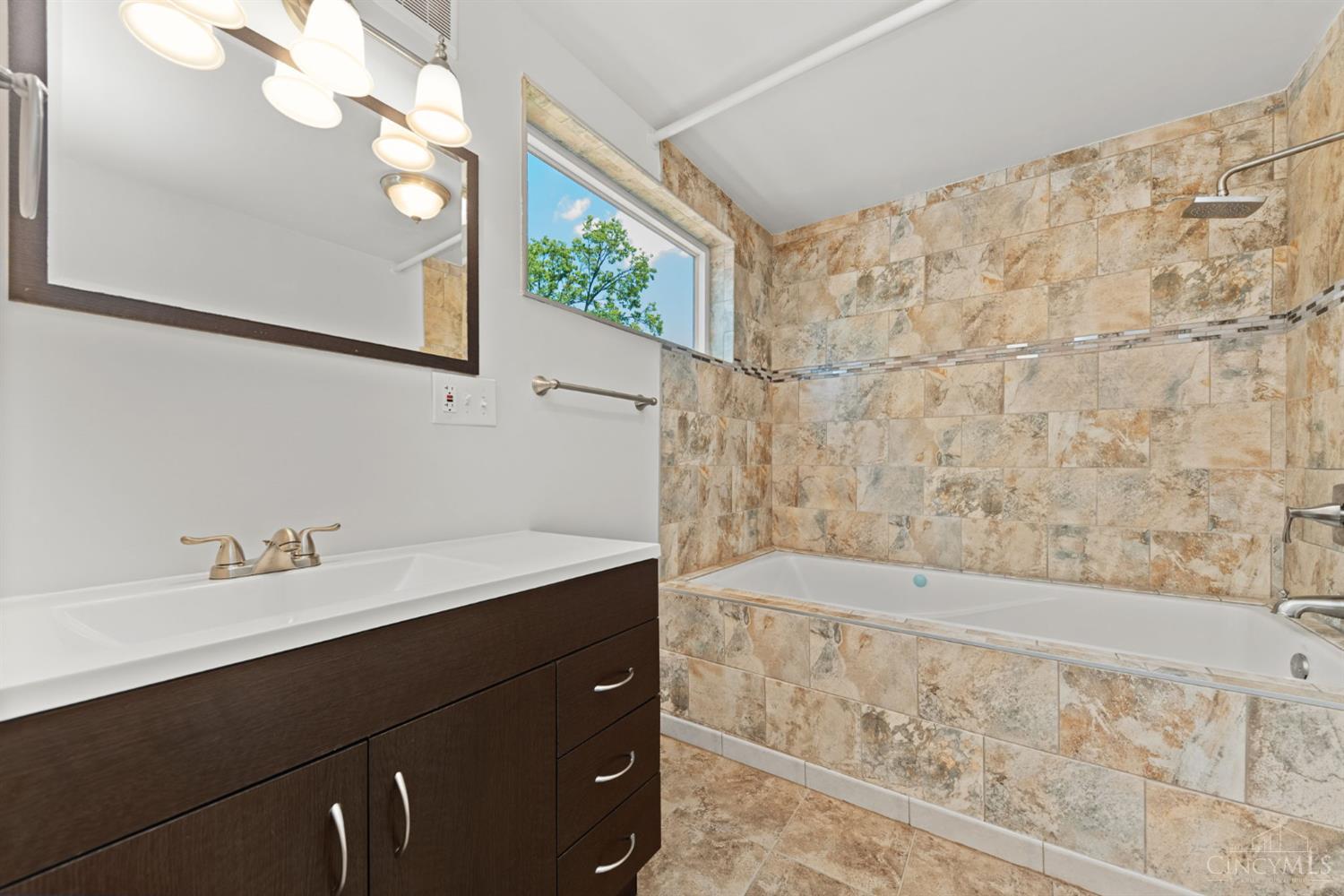 3430 Pape Avenue Property Photo 23