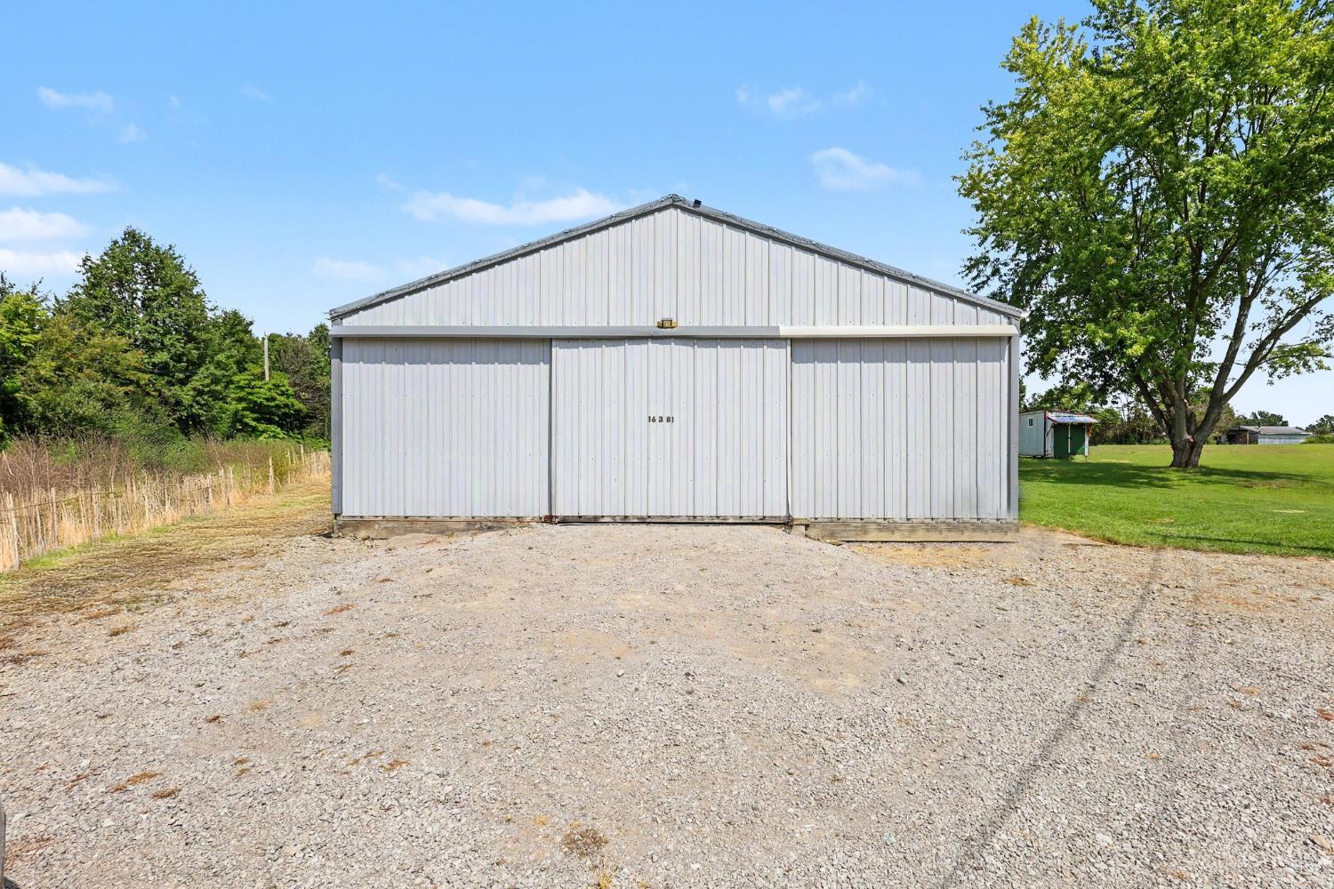 16381 Deer Run Road Property Photo 4