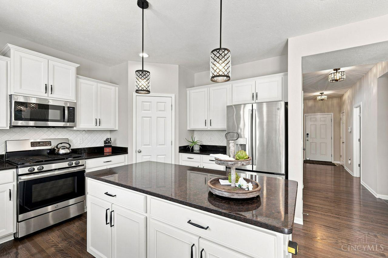 7109 Dudley View Drive Property Photo 8