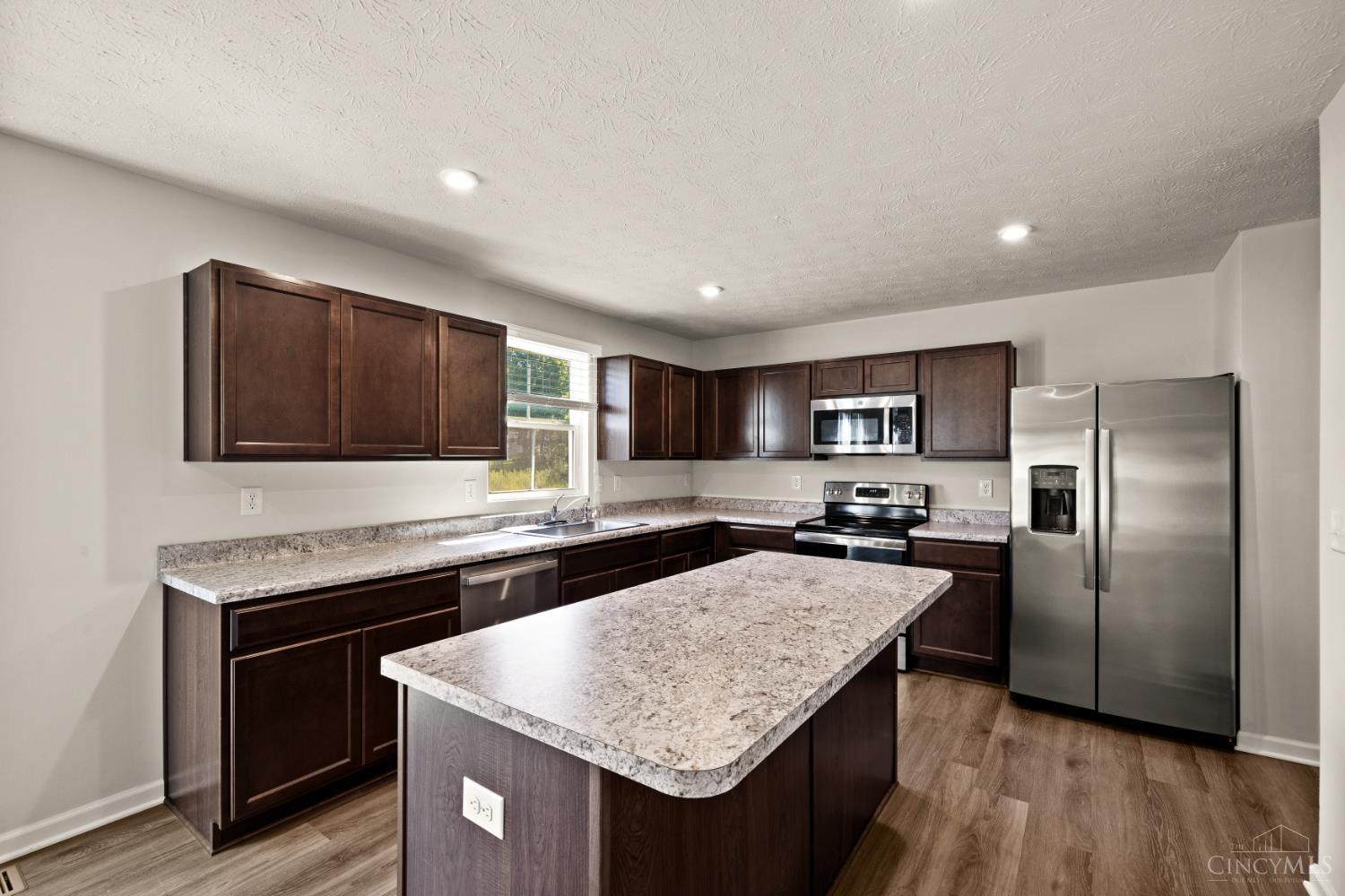 5006 Allens Ridge Drive Property Photo 8