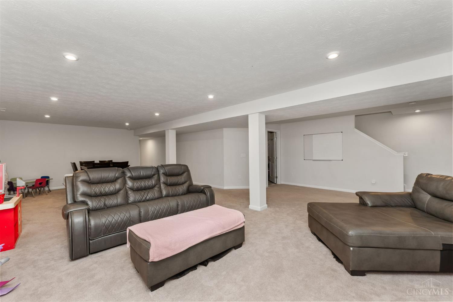 2320 Bridgewater Drive Property Photo 32