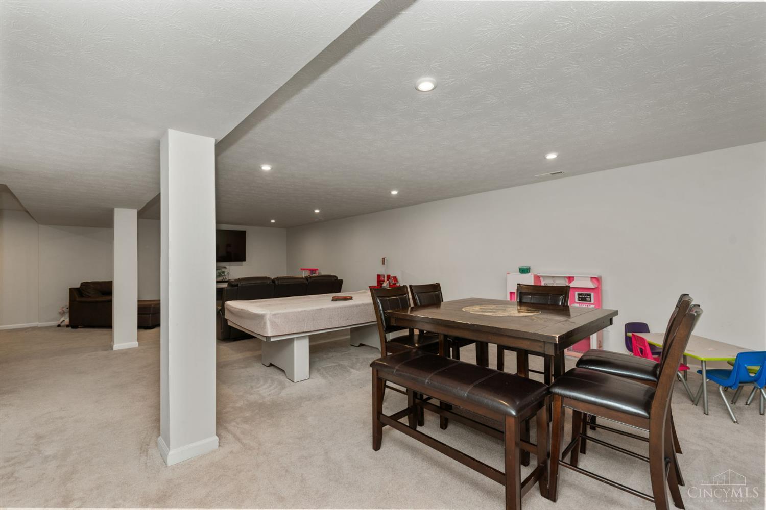 2320 Bridgewater Drive Property Photo 33