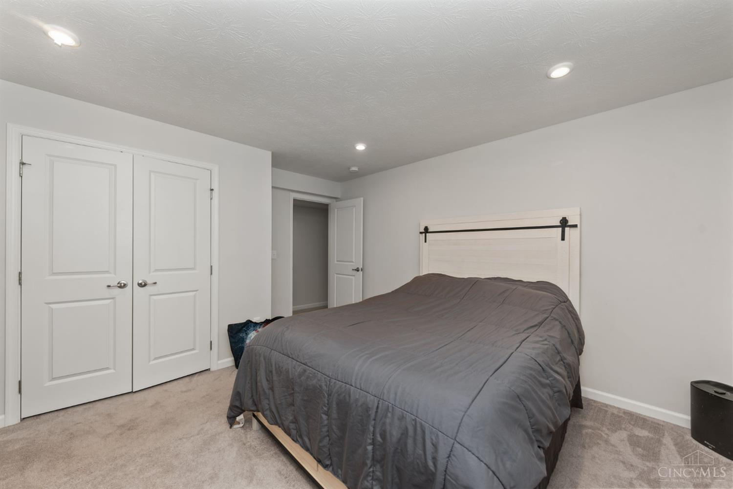 2320 Bridgewater Drive Property Photo 36