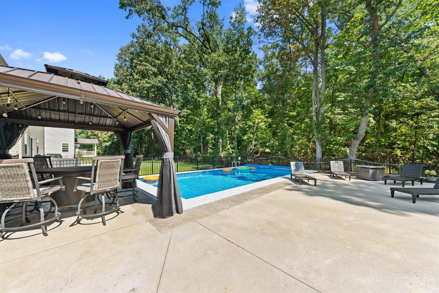 2320 Bridgewater Drive Property Photo 40