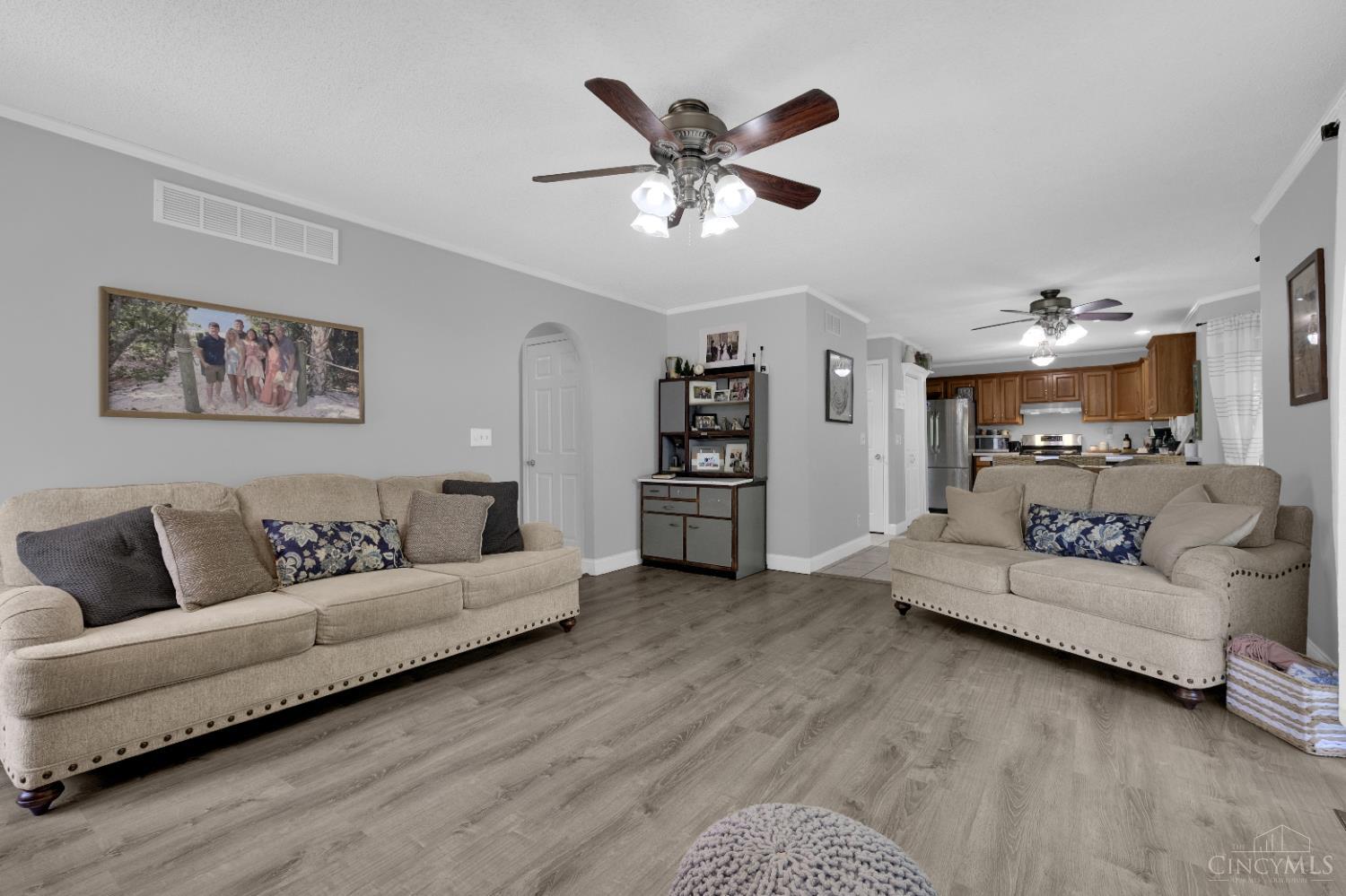 4110 Winn Road Property Photo 10