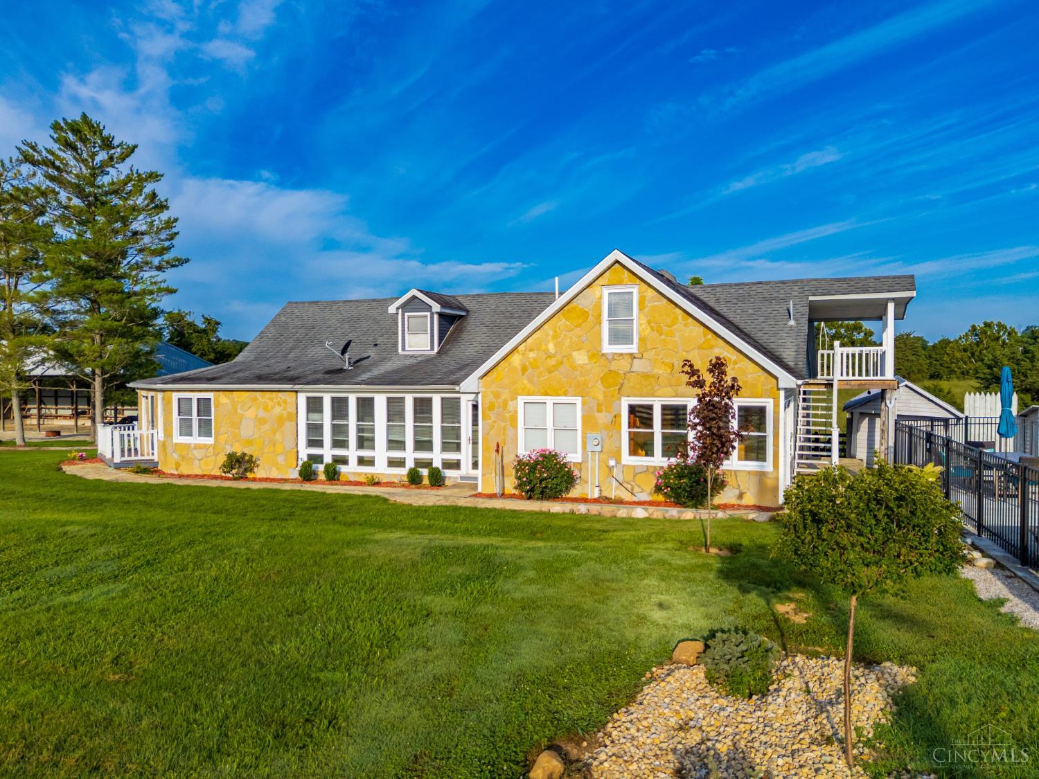 1573 Cedar Mills Road Property Photo 3