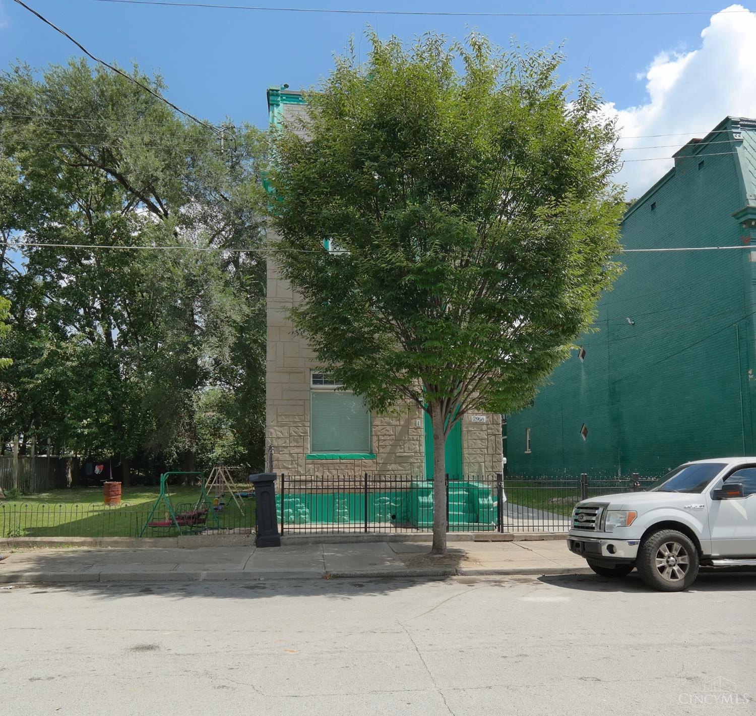 2968 Sidney Avenue Property Photo 25
