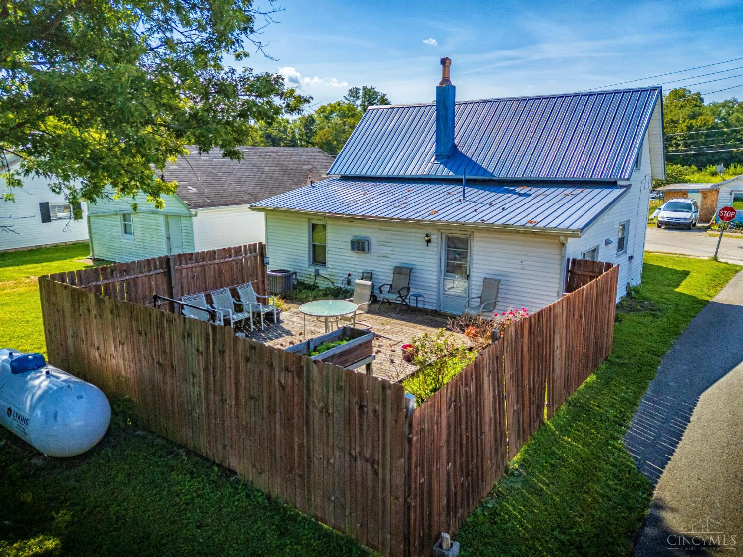 140 Elm Street Property Photo 7
