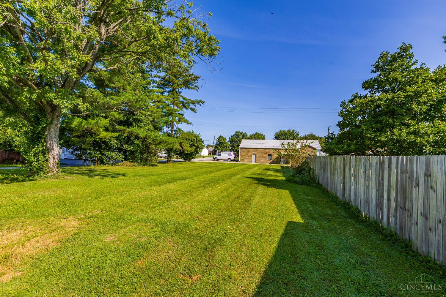140 Elm Street Property Photo 16