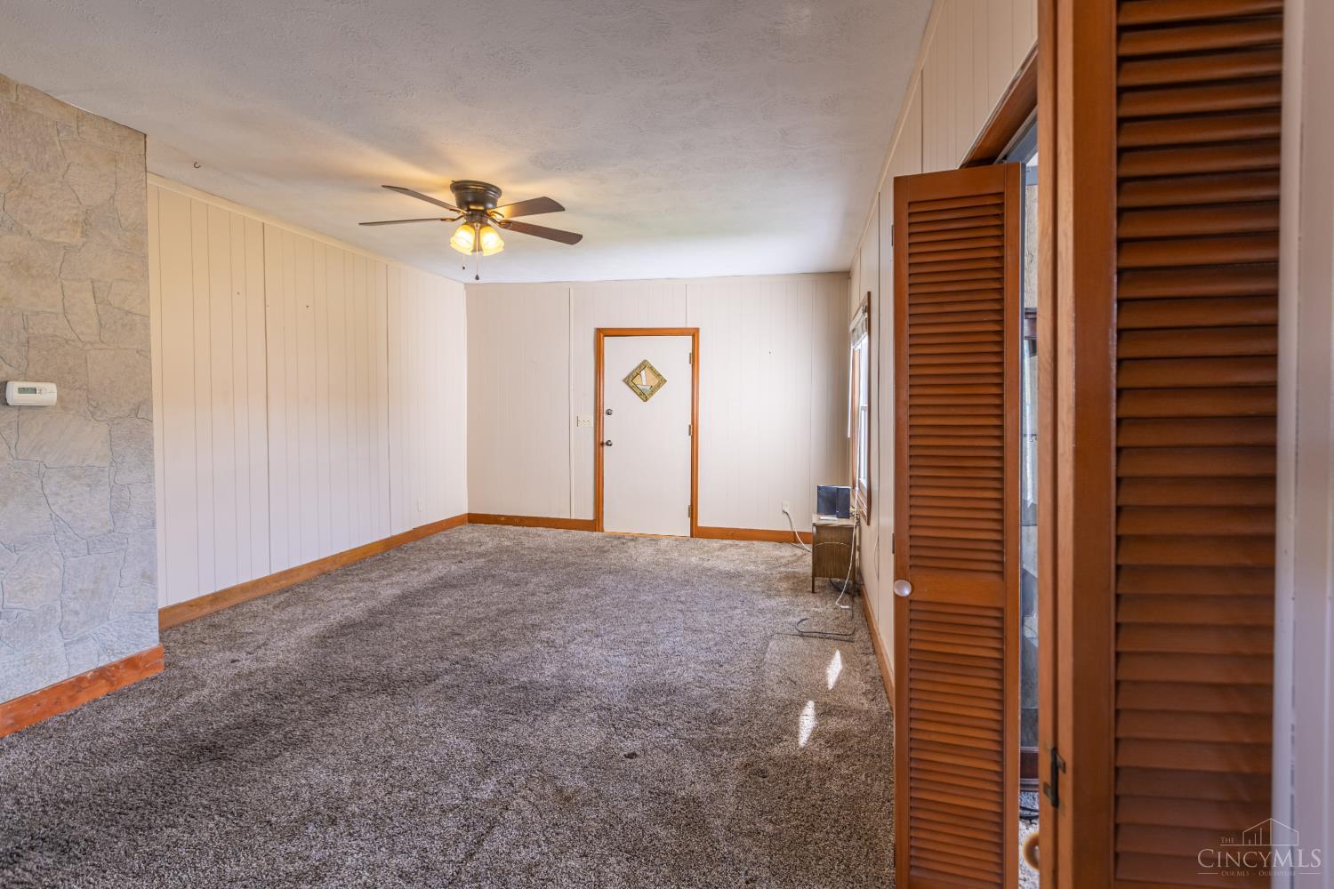140 Elm Street Property Photo 27