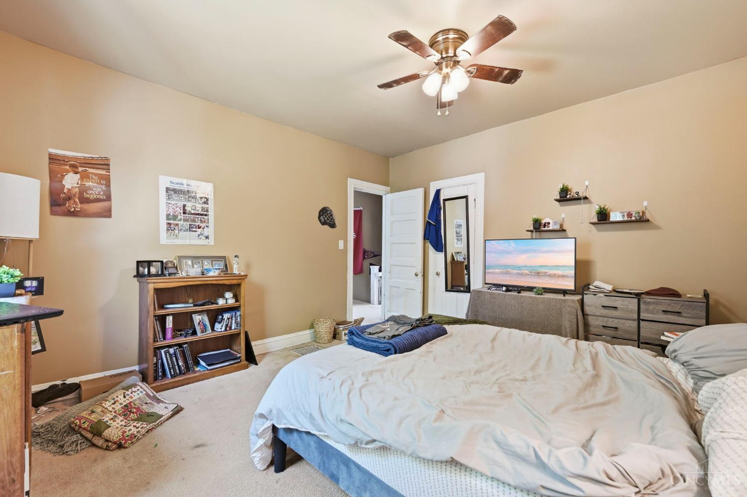 408 Ada Street Property Photo 17
