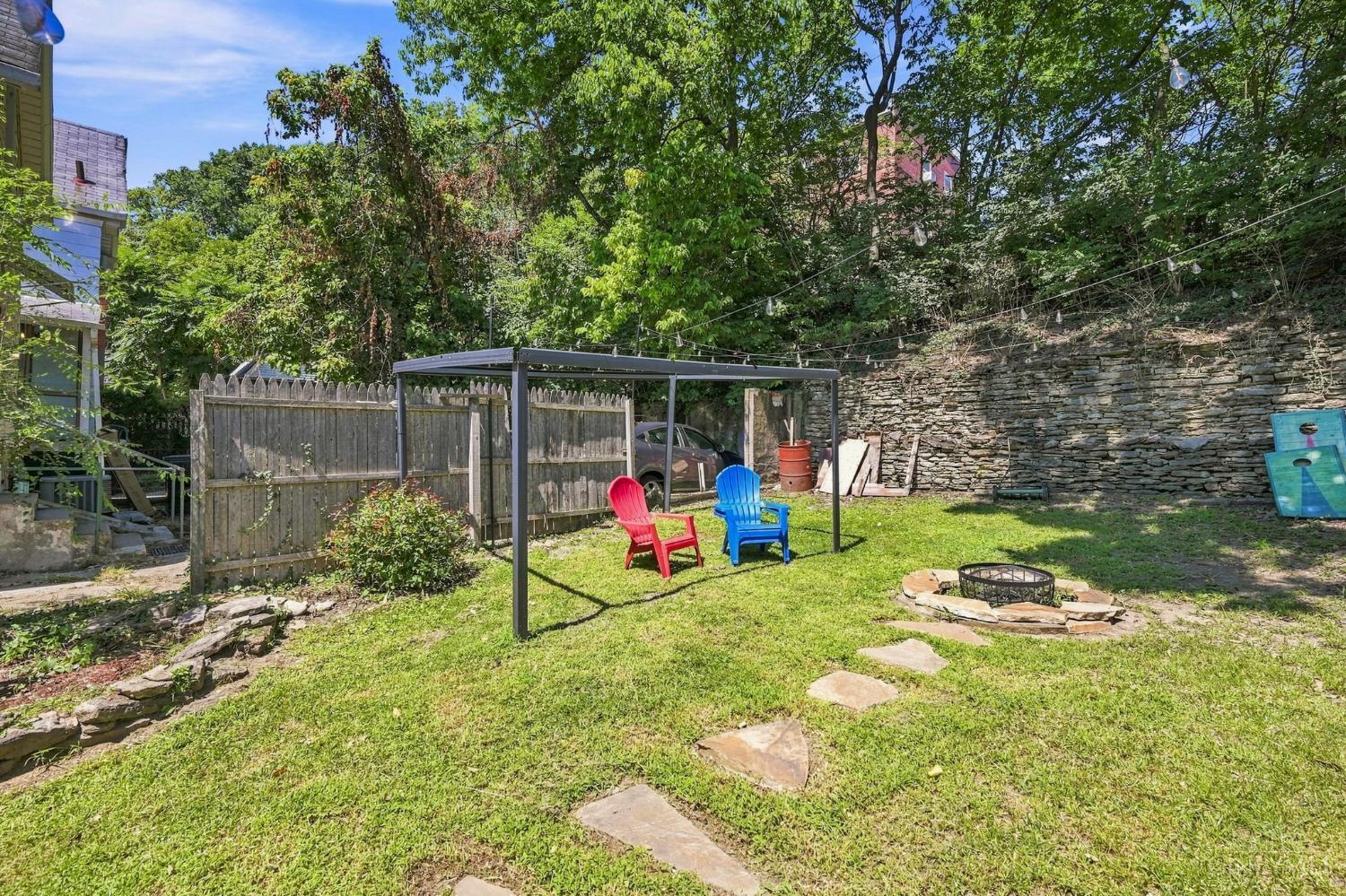 408 Ada Street Property Photo 28