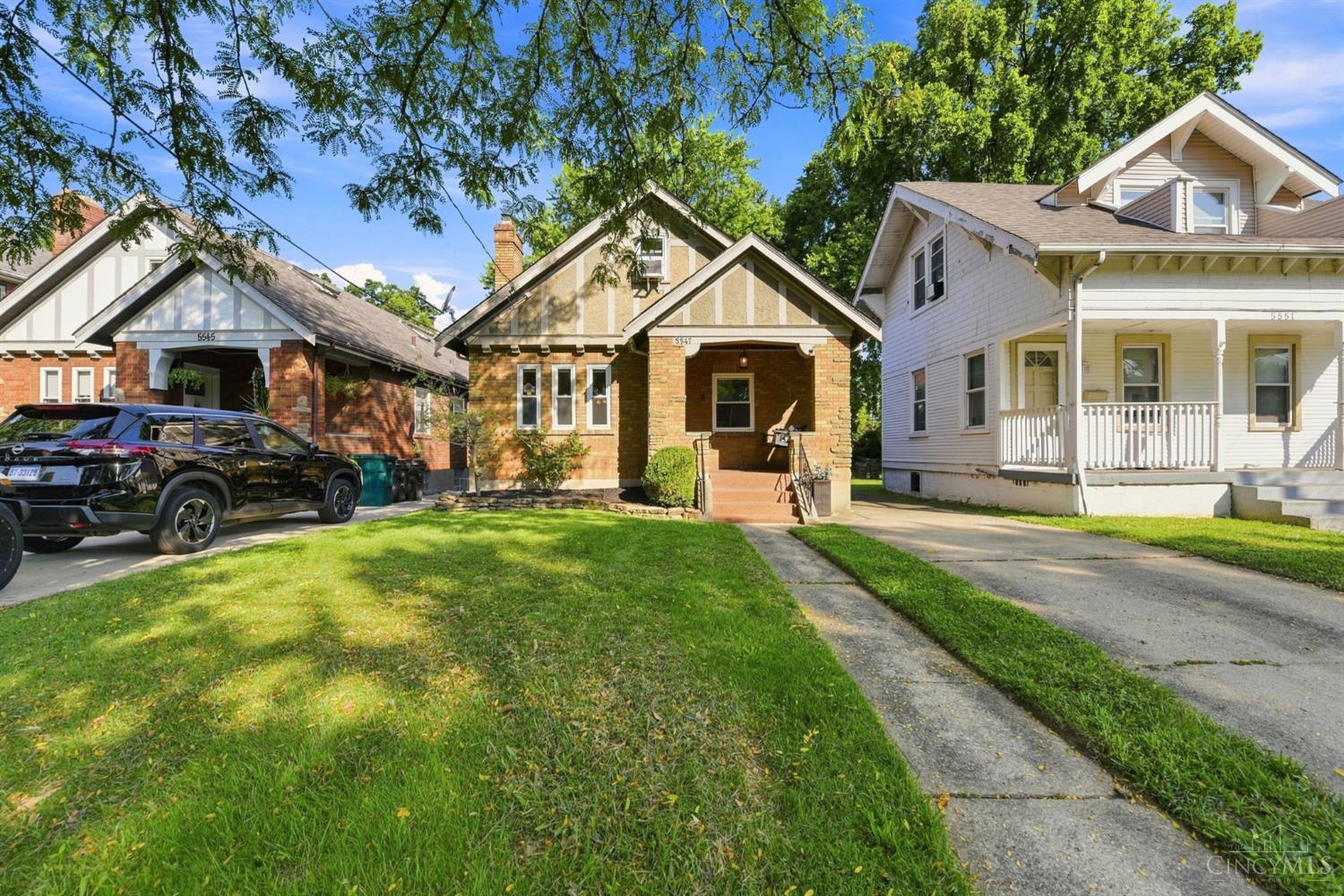 5547 Bosworth Place Property Photo 1