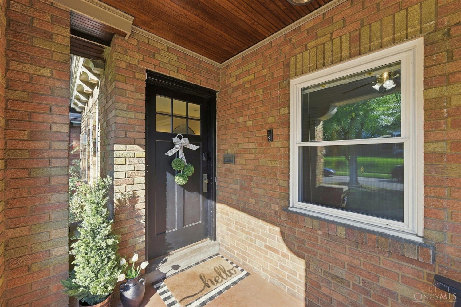 5547 Bosworth Place Property Photo 8