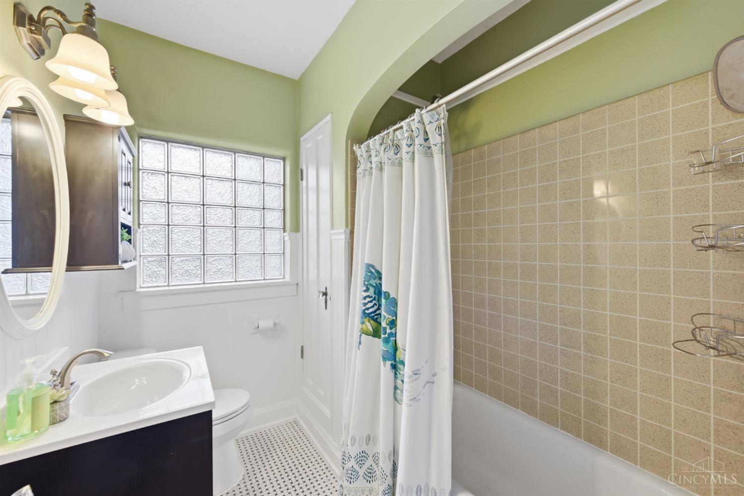 5547 Bosworth Place Property Photo 26