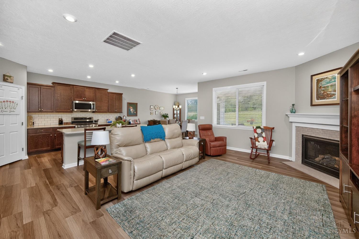 3781 Fairmount Circle Property Photo 14
