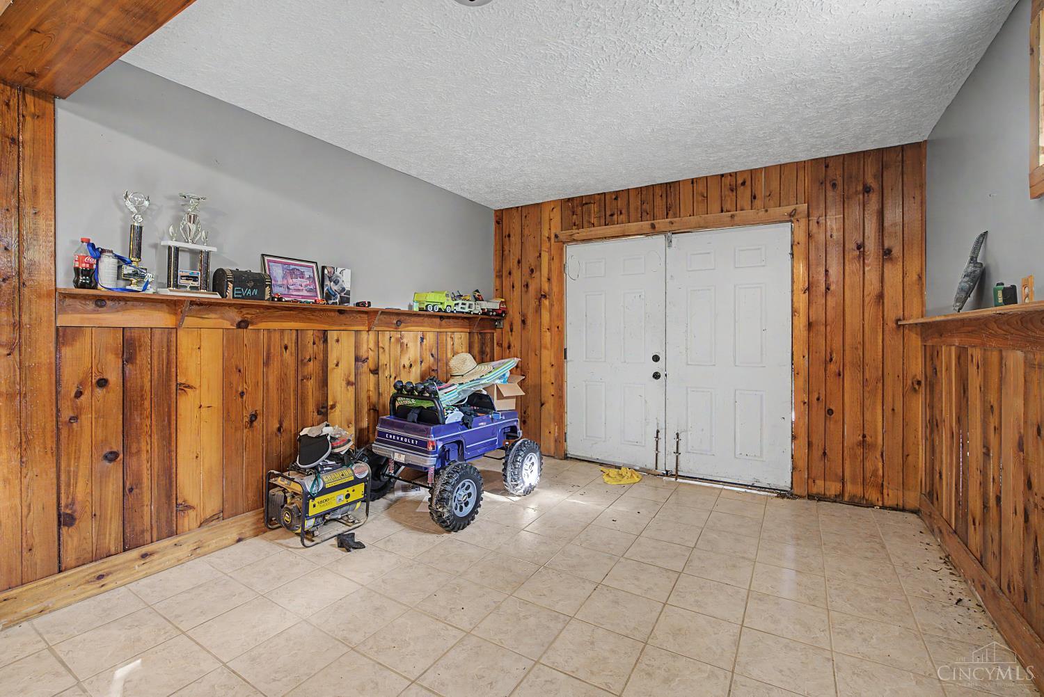 3357 Number Nine Road Property Photo 32