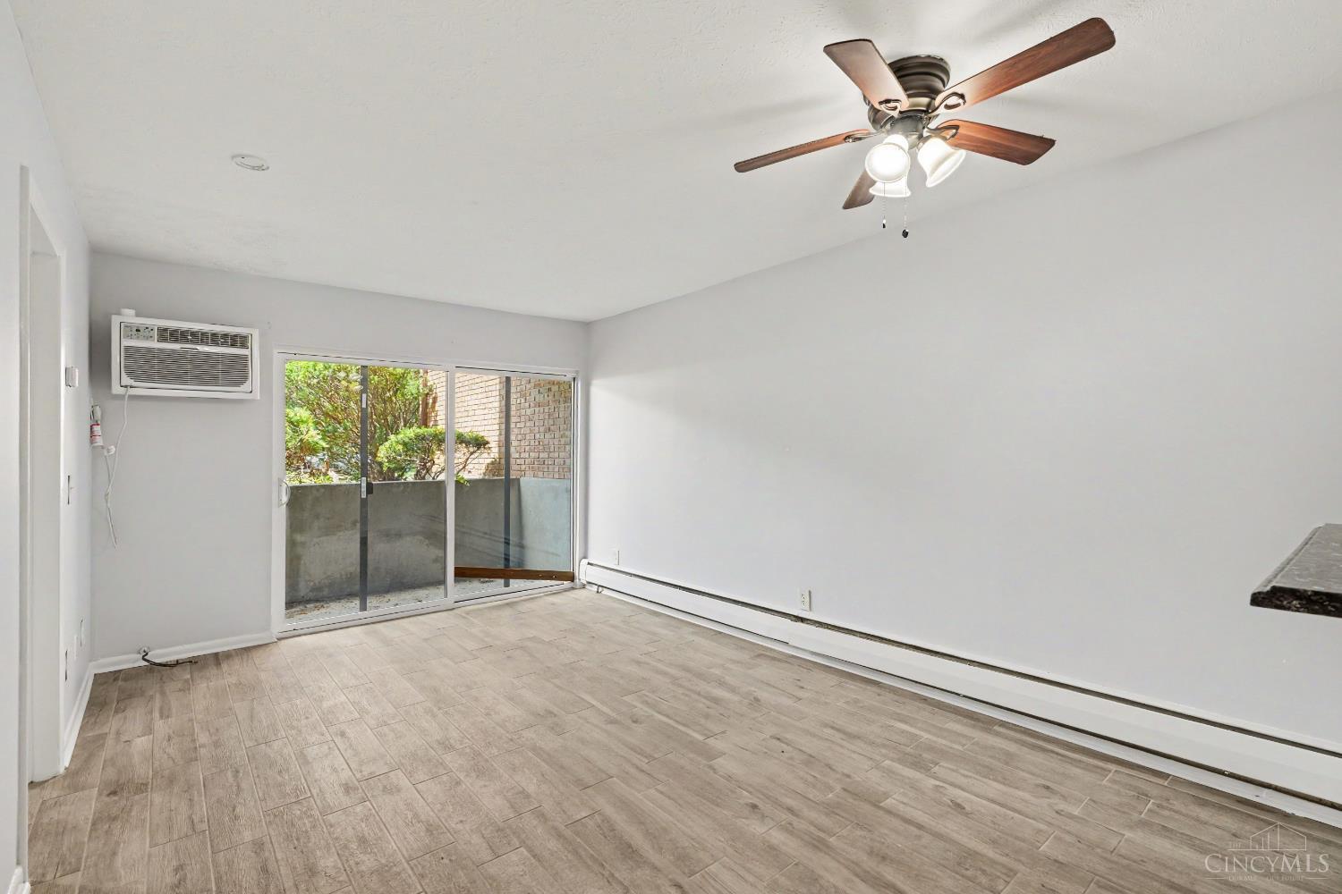 4906 Chalet Drive Property Photo 3