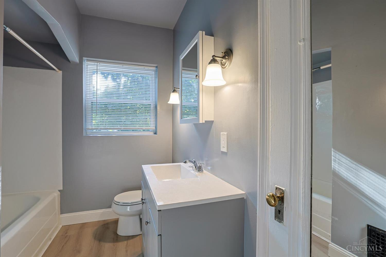 1117 Regent Avenue Property Photo 33