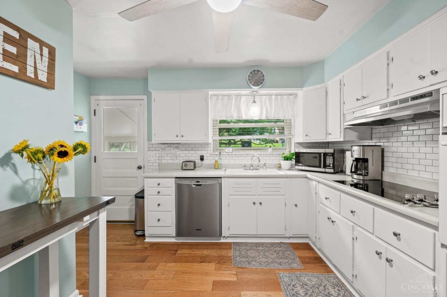 3389 Rocker Drive Property Photo 10