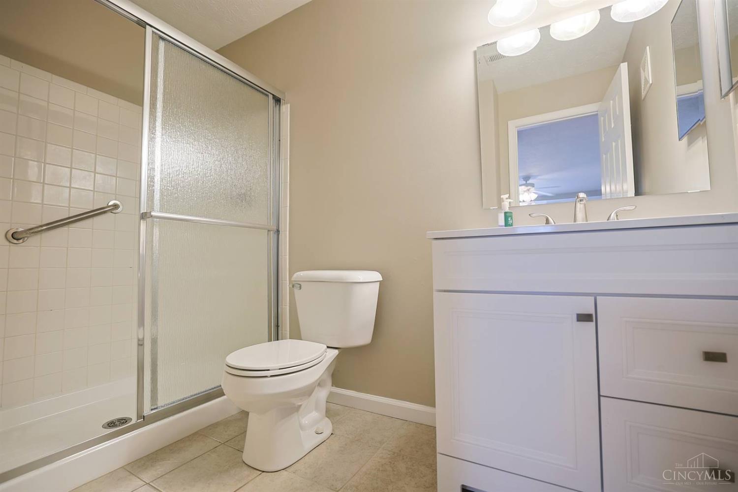 4906 Bordeaux Lane Property Photo 14
