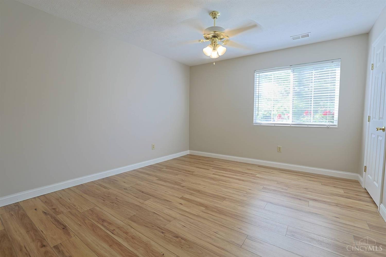 4906 Bordeaux Lane Property Photo 15