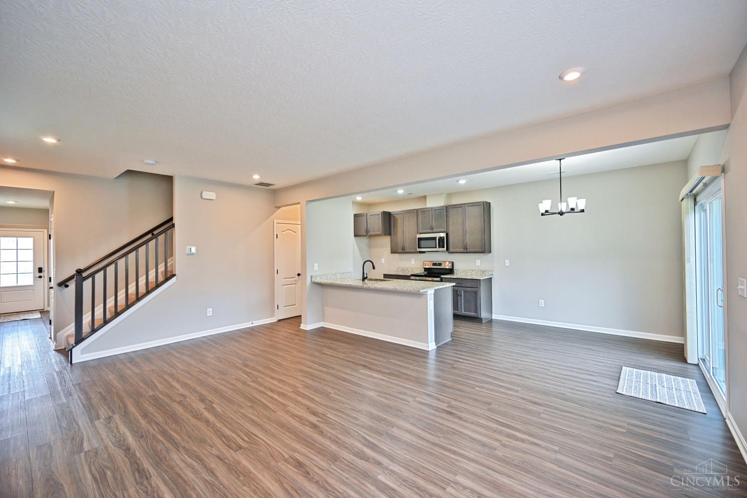 1538 Summerview Lane Property Photo 8