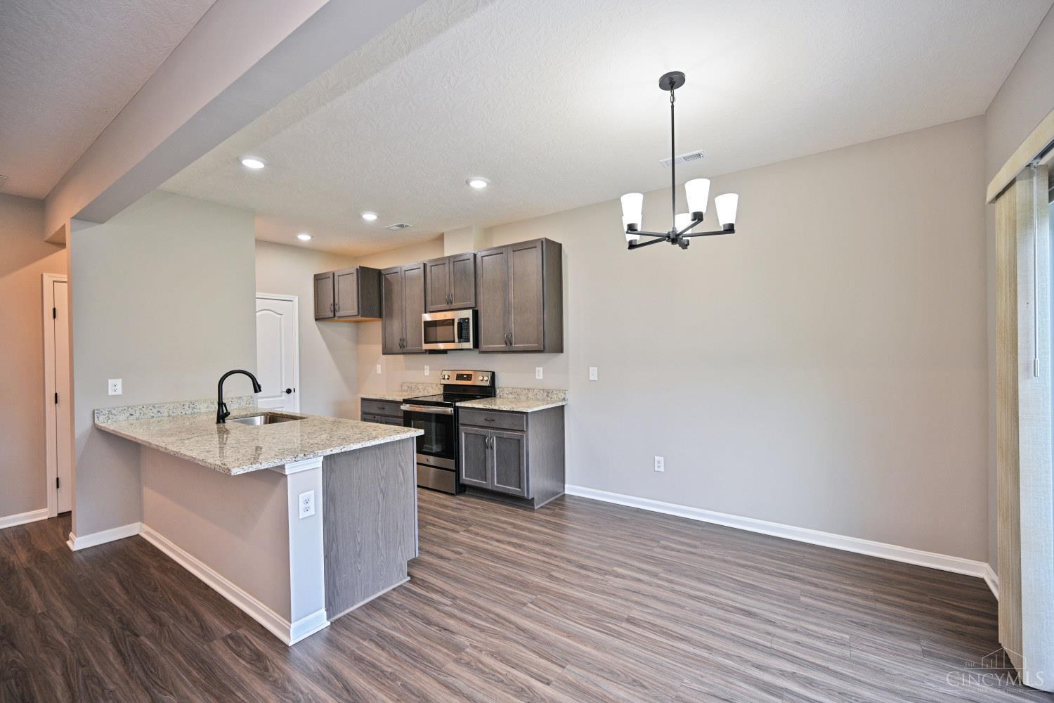 1538 Summerview Lane Property Photo 13