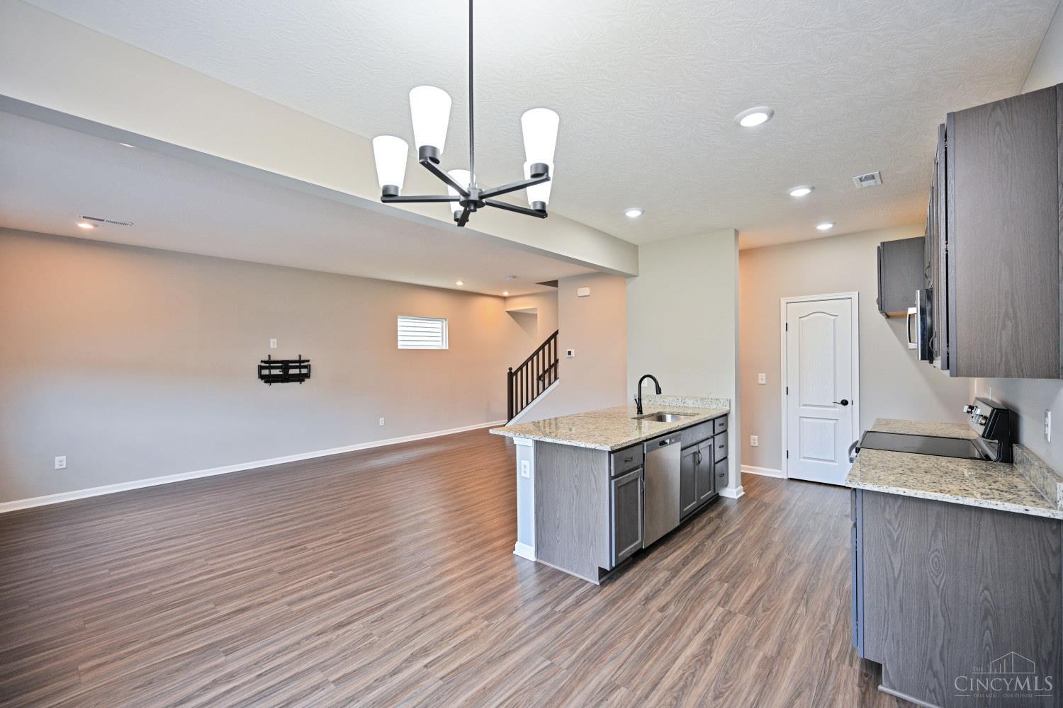 1538 Summerview Lane Property Photo 14