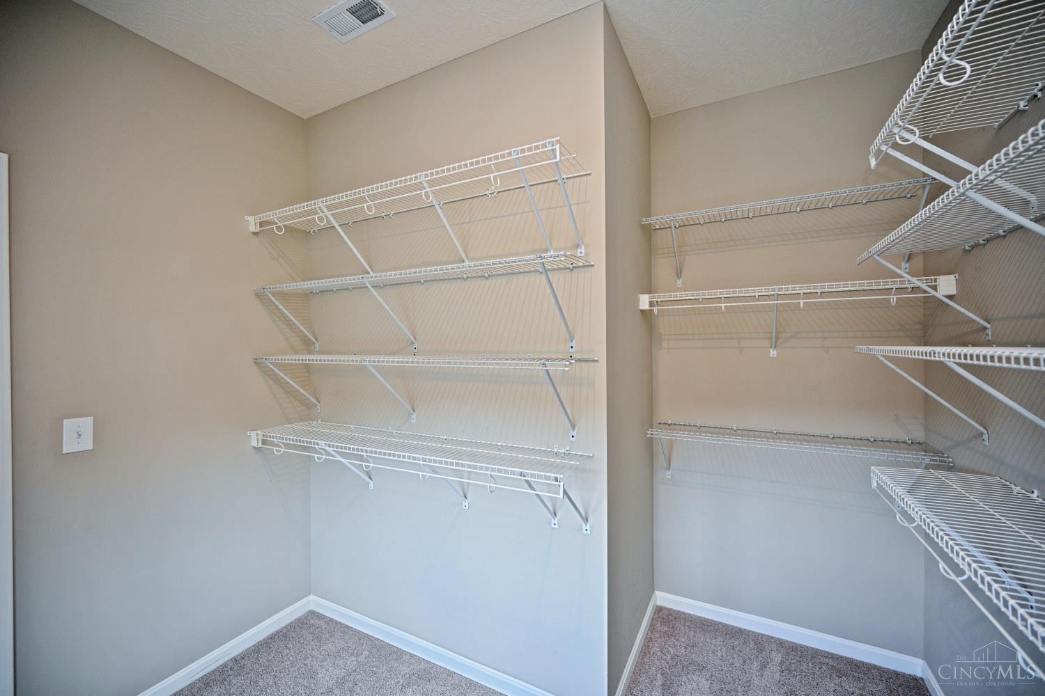 1538 Summerview Lane Property Photo 27