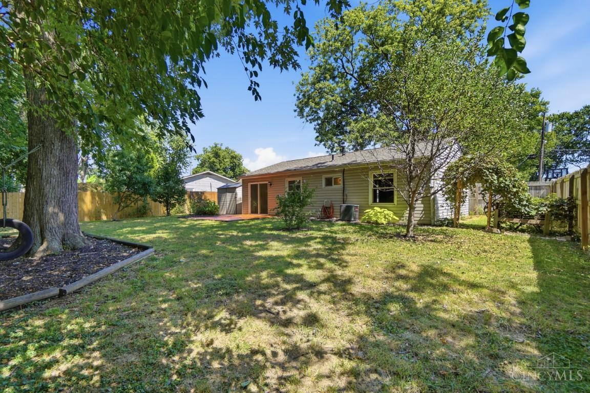 947 Stratford Place Property Photo 23