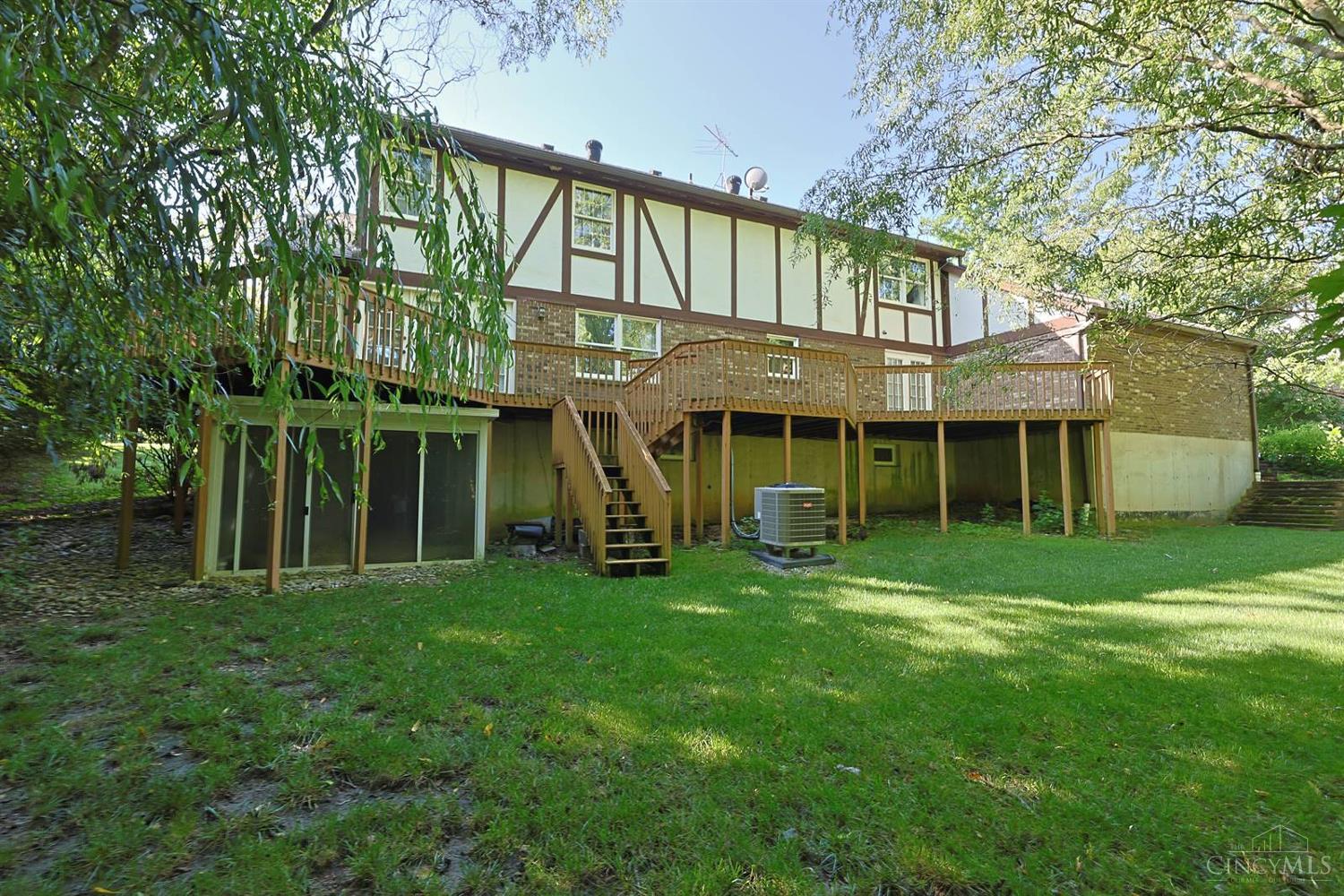 6895 Marblehead Drive Property Photo 6