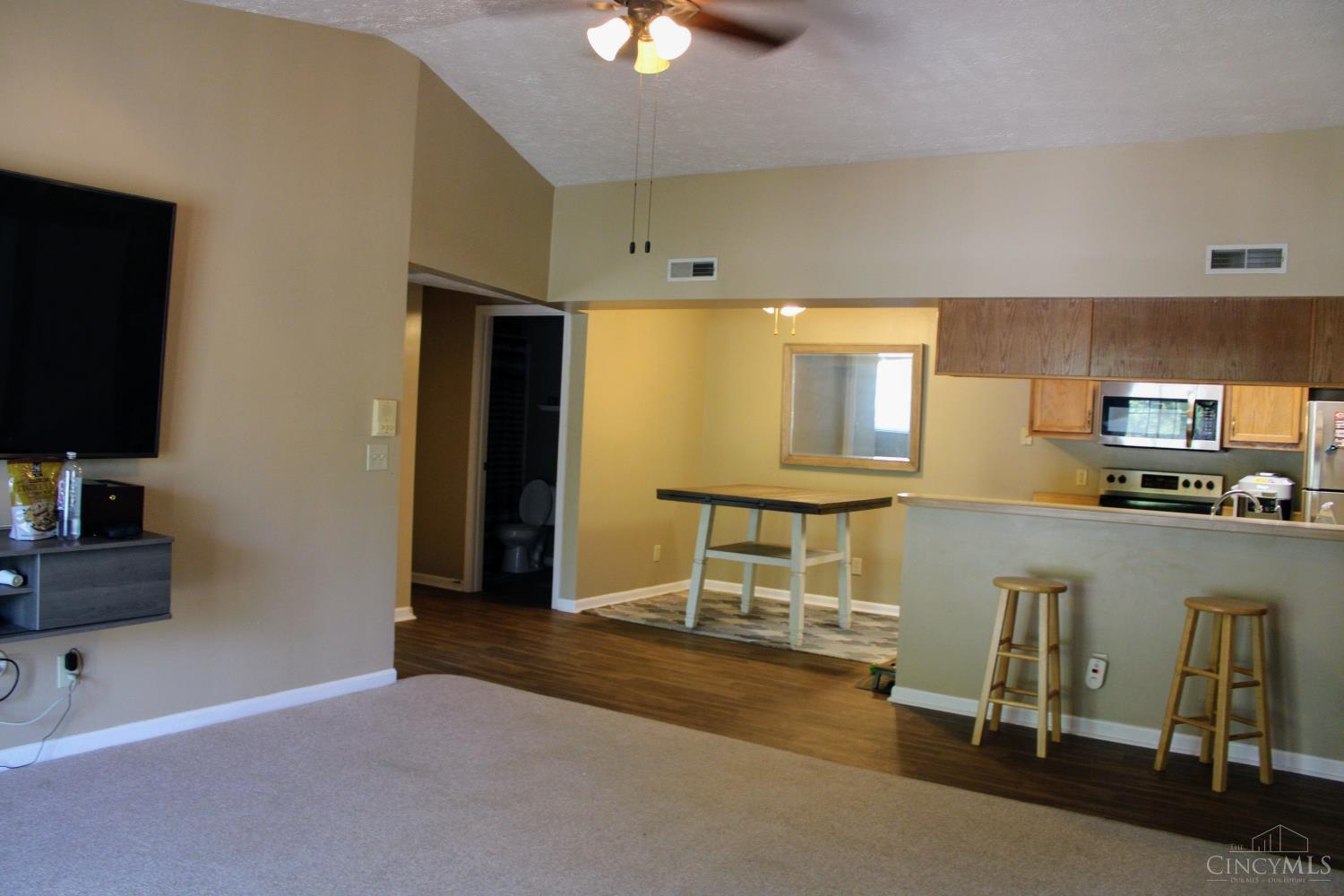 5757 Cheviot Road Property Photo 6