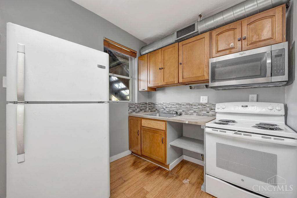 125 Park Avenue Property Photo 6