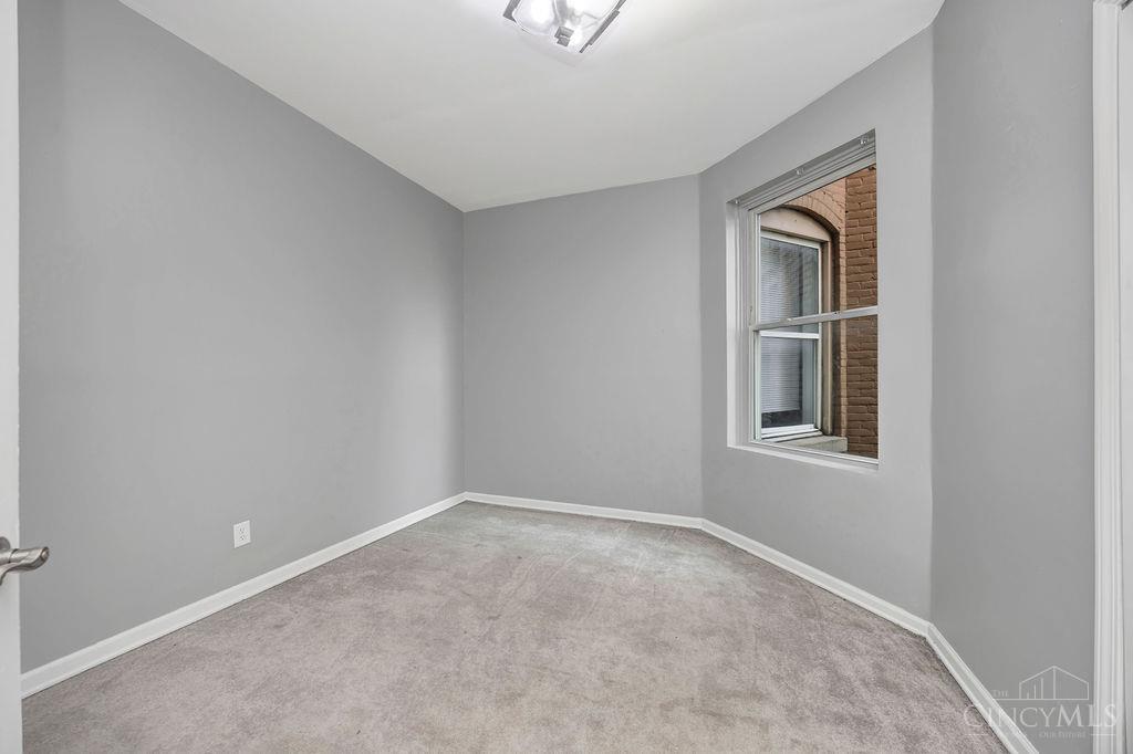 125 Park Avenue Property Photo 13