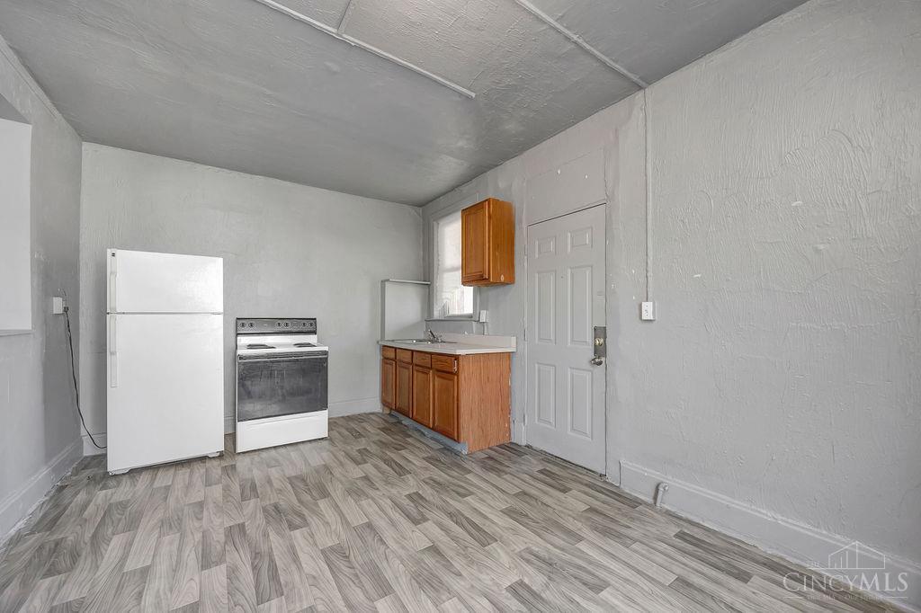125 Park Avenue Property Photo 19
