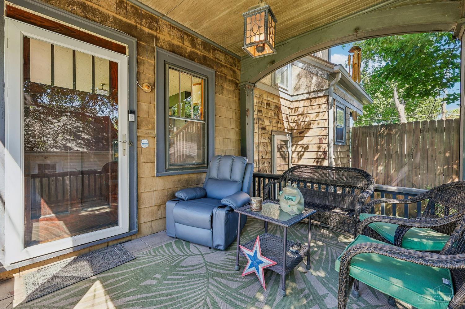 207 Aberdeen Drive Property Photo 7