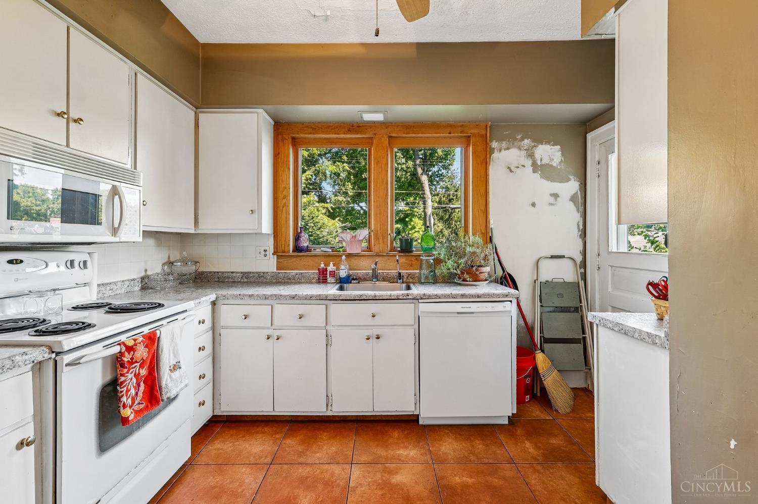 207 Aberdeen Drive Property Photo 17