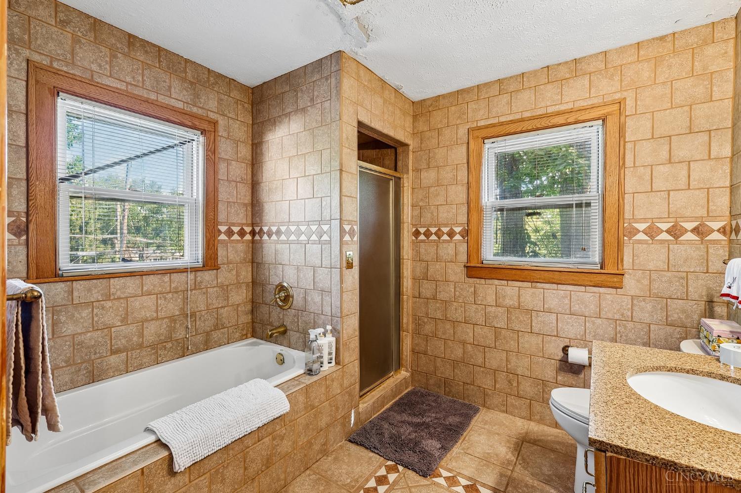 207 Aberdeen Drive Property Photo 25