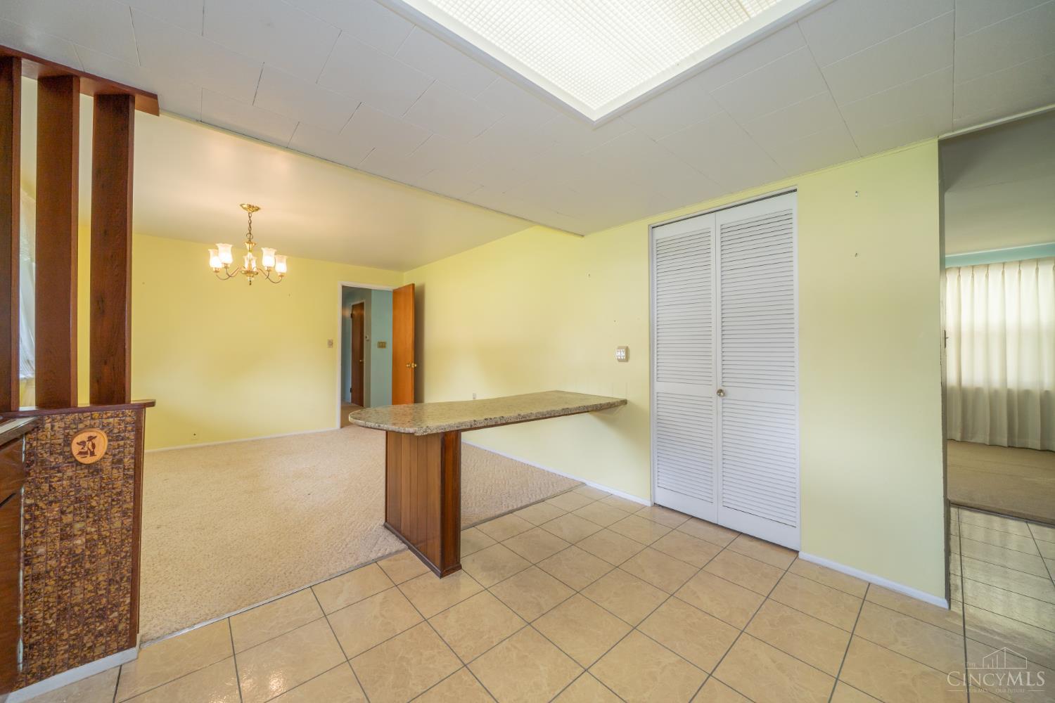 231 Prague Court Property Photo 11