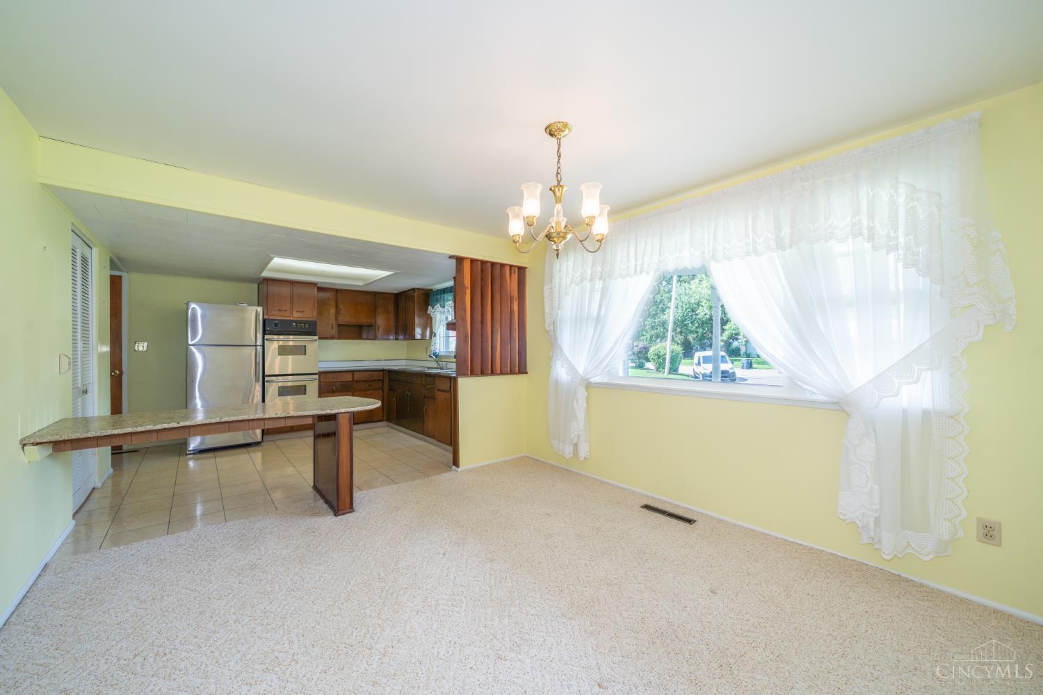 231 Prague Court Property Photo 13